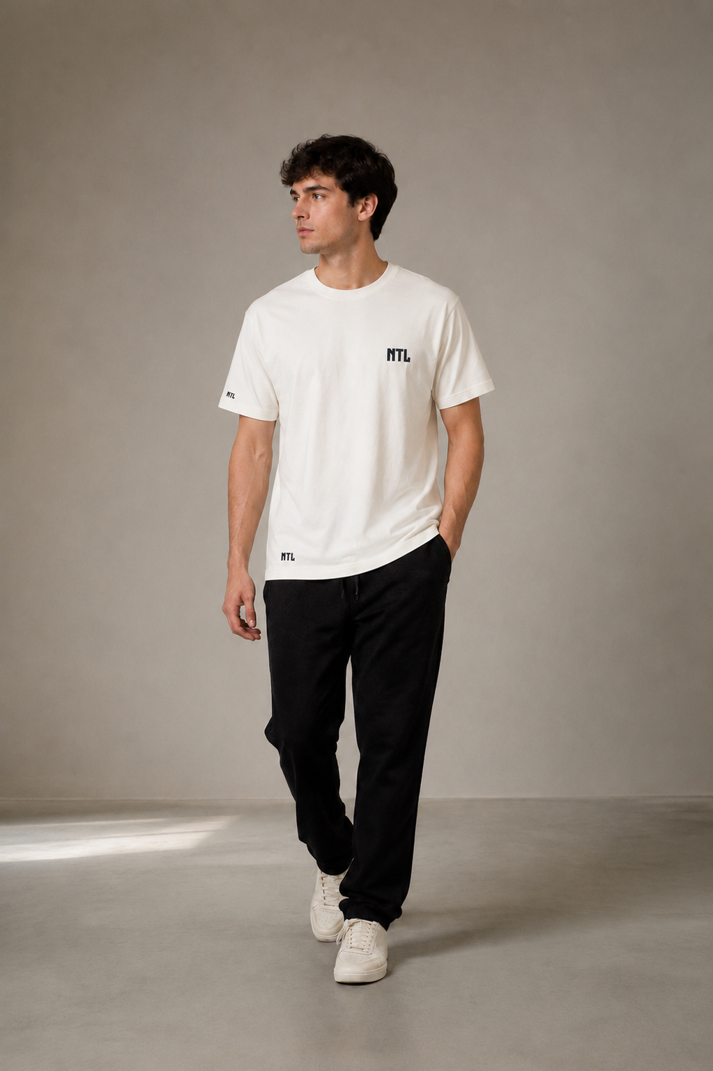 Camiseta NTL LVL UP OFF-WHITE