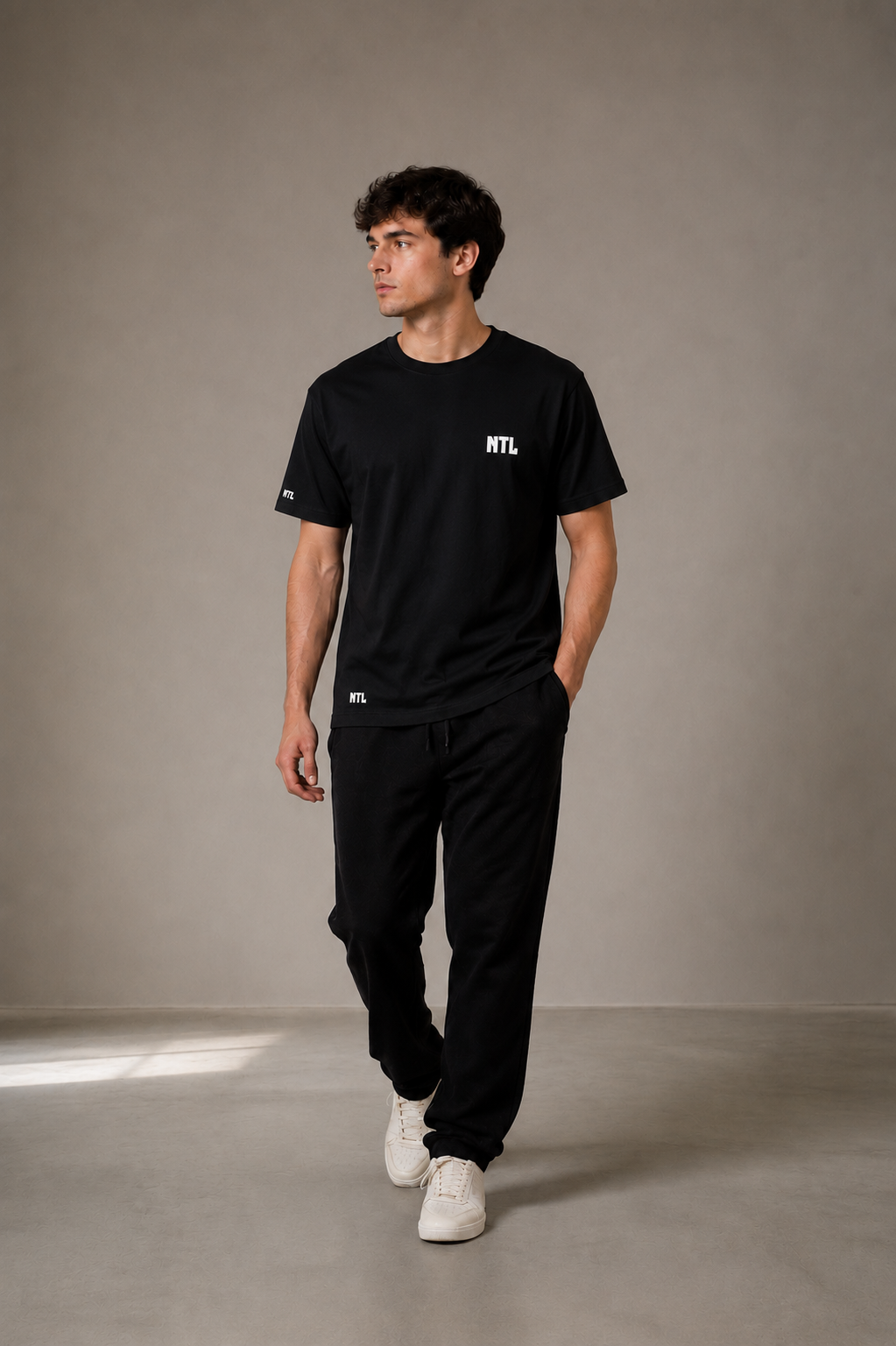 Camiseta NTL LVL UP PRETA